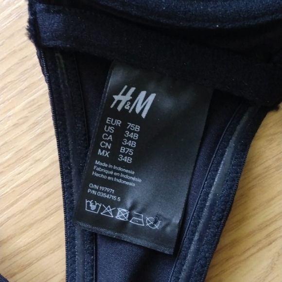 H&M Black Jacquard Top and Bottom Bikini Set | 34B and Size 8 - Picture 5 of 13